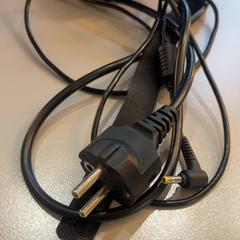 Laptop charger, as reported by Padualaan 101 using iLost