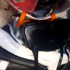 Torba, zgłoszono przez Leonardo Royal Hotel Amsterdam przy użyciu iLost