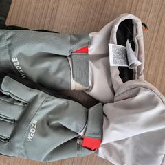 Luvas Grijs, como reportado por Connexxion Noord Holland Noord Alkmaar utilizando o iLost