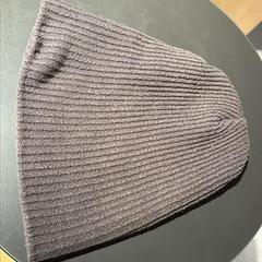 Klobúk šeda čepice, ako bolo nahlásené IKEA Brno pomocou iLost