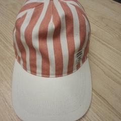 Casquette, a été signalé par IKEA Montpellier utilisant iLost