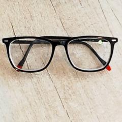 Bril - Zwart, zoals gemeld door Centraal magazijn met iLost