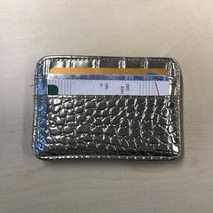 Portemonnee op naam van Janssen, zgłoszono przez Gemeente Nijmegen przy użyciu iLost