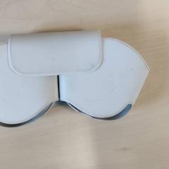 Rôzne - Etui voor koptelefoon, ako bolo nahlásené Regio Oost-Vlaanderen pomocou iLost