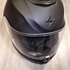 Helm, gemeldet von Qbuzz DMG über iLost