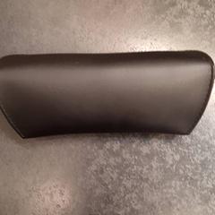 Zonnebril in etui Zonnebrillen etu, amint azt Rotterdam The Hague Airport az iLost segítségével jelentette.