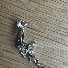 Oorbel - clip-on, ako bolo nahlásené iLost