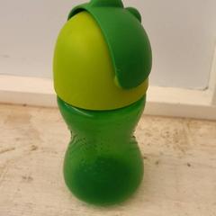 İLost kullanarak DierenPark Amersfoort tarafından bildirildiği gibi İçme kabı Groen