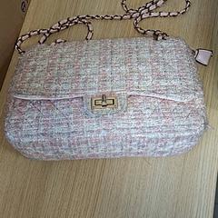 Taška, ako bolo nahlásené Regio Antwerpen - Brussel pomocou iLost