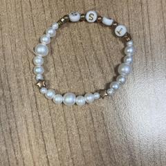 Armbånd, som rapportert av Pathé Zwolle ved bruk av iLost