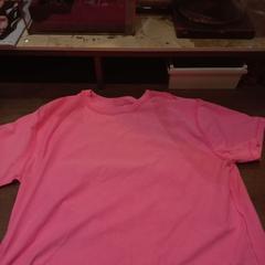 티셔츠 Roze, iLost를 사용하여 Van der Valk Hotel Gorinchem에 보고됨