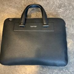 Ordenagailu eramangarriaren poltsa Lemonav entertainment b.v., gisa salatu by Gemeente Amsterdam - Bureau Gevonden Voorwerpen iLost erabiliz