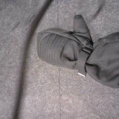 Luva, como reportado por SnowWorld Landgraaf utilizando o iLost