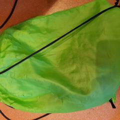 Poltsa vert, gisa salatu by TCL iLost erabiliz