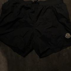 Úszónadrág, amint azt Van der Valk Hotel Haarlem az iLost segítségével jelentette.