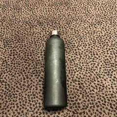 Bottiglia d'acqua, come riportato da Hotel Apeldoorn utilizzando iLost