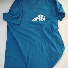 T-shirt, segundo informou Gemeente Puurs-Sint-Amands usando iLost