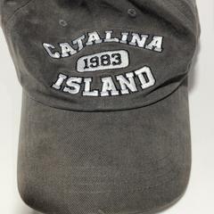 Gorra Tekst Catalina island 1983, ha sido reportado por TU/e - Receptie Atlas con iLost
