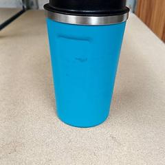 Kaffe kopp Blauw, som rapportert av Qbuzz GD Groningen Peizerweg ved bruk av iLost