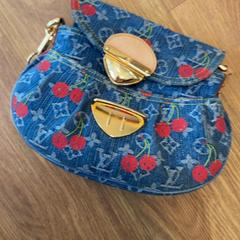 Torebka, zgłoszono przez DGTL Amsterdam 2026 przy użyciu iLost