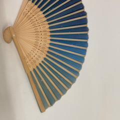 扇子, como reportado por IKEA Tokyo-Bay utilizando o iLost