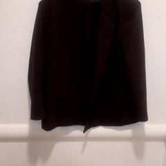 Blazer, como reportado por Grand Hotel Amrath Kurhaus utilizando o iLost