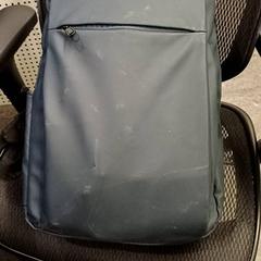 Rugtas/rugzak, come riportato da Qbuzz GD Groningen HS utilizzando iLost