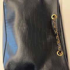 Saco, como reportado por GVB utilizando o iLost