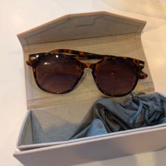 Sunglasses & Glasses case, as reported by Inntel Hotels Utrecht Centre using iLost