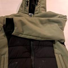 Chaqueta infantil Groen zwart, segundo informou IKEA Wilrijk usando iLost