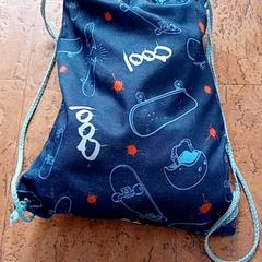 バッグ がiLostで Regio Limburg - Leuven によって報告されました