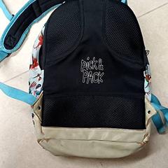 Zaino Zwart met vogeltjes, come riportato da Qbuzz GD Groningen Peizerweg utilizzando iLost