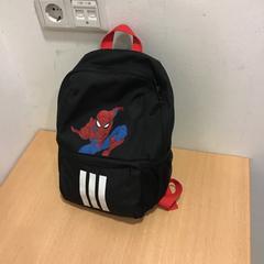 Motxilla, segons ha informat Qbuzz U-OV mitjançant iLost