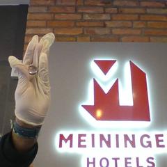 Ring Silver, zoals gemeld door MEININGER Hotel Hamburg City Center met iLost