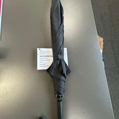 Umbrella Zwart, as reported by Gebo Tours using iLost