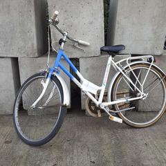 Kinderfiets L'avenir wit-blauw, zoals gemeld door Fietsdepot met iLost