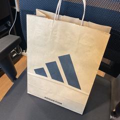 Taška, ako bolo nahlásené Designer Outlet Roosendaal pomocou iLost