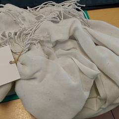 Kleding - Sjaal, gemeldet von Regio Limburg - Leuven über iLost