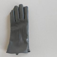 Vestiario - Handschoenen, come riportato da Regio Limburg - Leuven utilizzando iLost