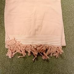 منشفة & منشفة الشاطئ Roze، كما تم الإبلاغ عنه بواسطة Van der Valk Hotel Sneek عبر iLost