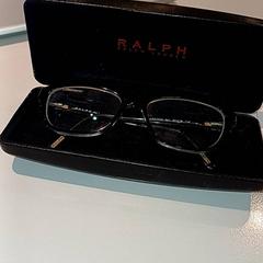 Okulary Zwart, zgłoszono przez Padualaan 97 przy użyciu iLost