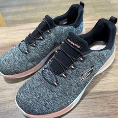 Teniska SKECHERS, jak nahlášeno CARS HANGARD pomocí iLost