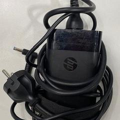 Laptop charger HP, as reported by TU/e - Receptie MetaForum using iLost