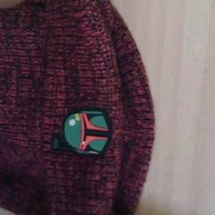 قبعة صغيرة Bruin rode muts، كما تم الإبلاغ عنه بواسطة Het Spoorwegmuseum عبر iLost