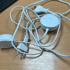 Escova de dentes elétrica, como reportado por Sheraton Brussels Airport Hotel utilizando o iLost