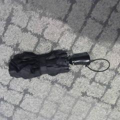 Paraply, rapporterat av Relais Azalys med iLost