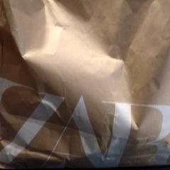 Sac Zara, a été signalé par TivoliVredenburg utilisant iLost