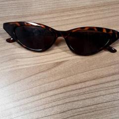 Gafas de sol, segundo informou Transdev Hoeksche Waard Goeree Overflakkee usando iLost