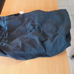 Sac de courses sac tissu U bleu jean, a été signalé par TCL utilisant iLost