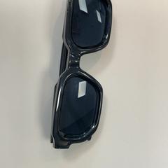 Sonnenbrille, gemeldet von Movie Park Germany über iLost